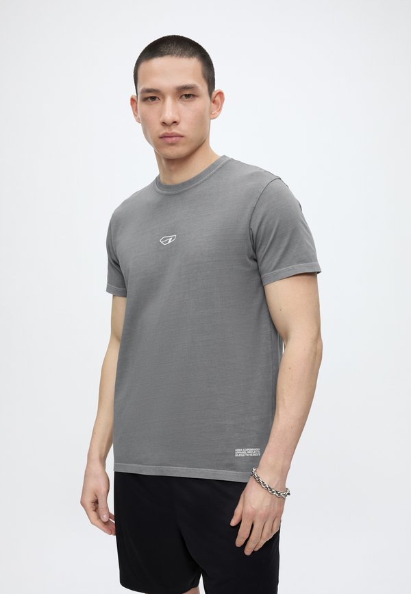 ARKK Copenhagen CORE CLASSIC UNISEX