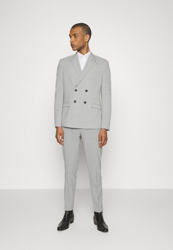 Isaac Dewhirst THE FASHION SUIT PEAK OCCASION DESIGN