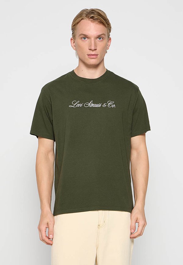 Levi's® VINTAGE FIT GRAPHIC TEE