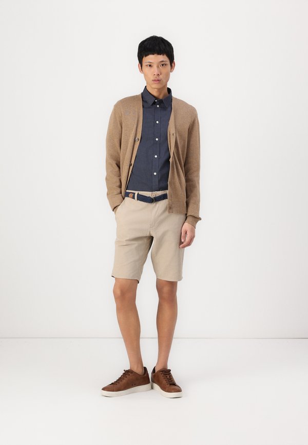 Pier One by Zalando