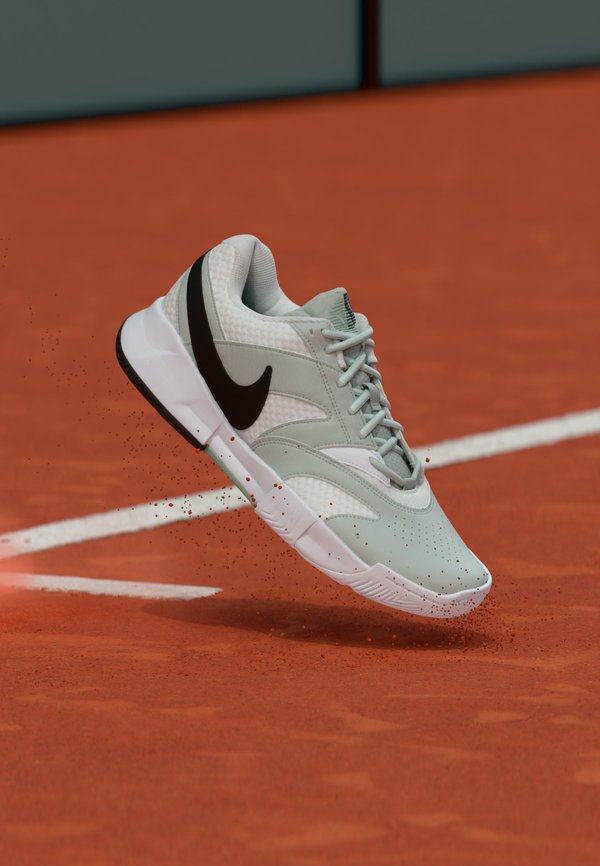 Nike Performance COURT LITE 4 HC - Multicourt tennis shoes - white/black/light silver-coloured/steam