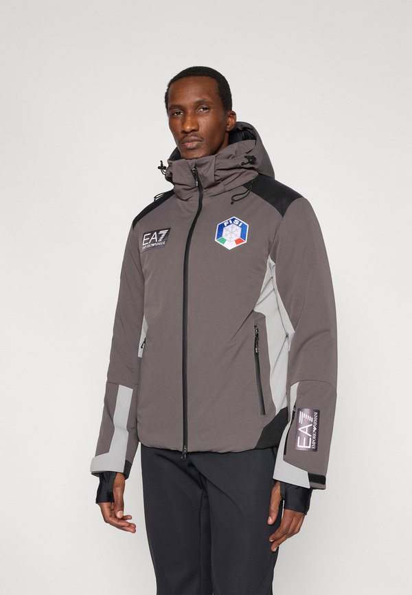 EA7 Emporio Armani