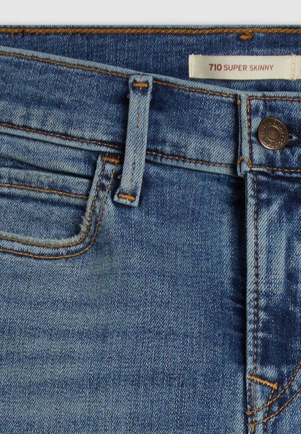Levi's® 710® SUPER SKINNY