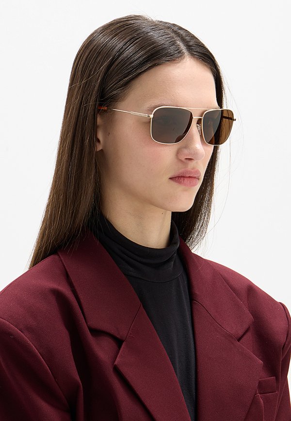 DKNY