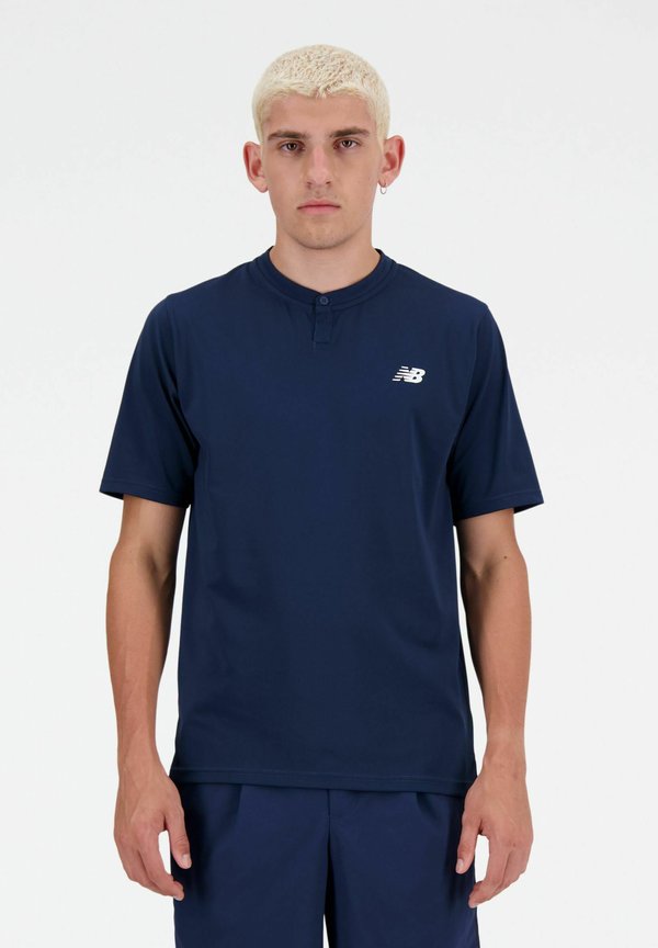 New Balance TOURNAMENT