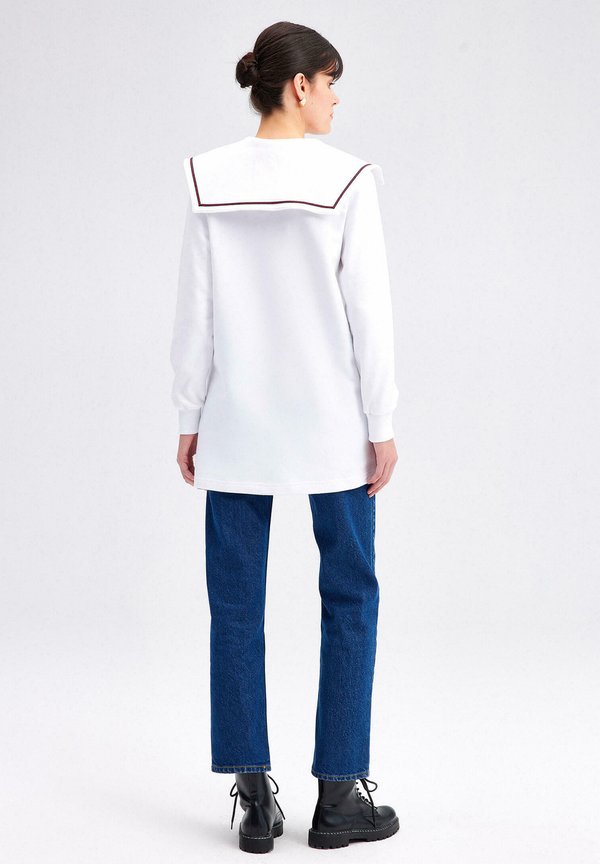 Touché Privé WIDE COLLAR