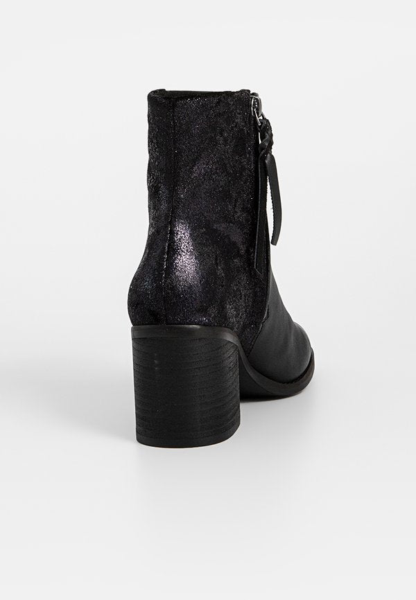 TOMS EVELYN
