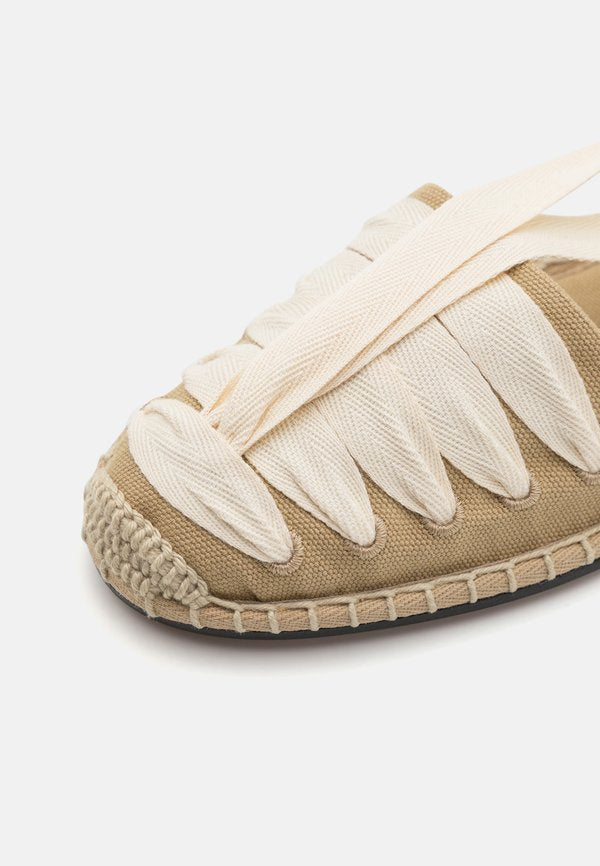 Polo Ralph Lauren CANVAS LACE-UP ESPADRILLE