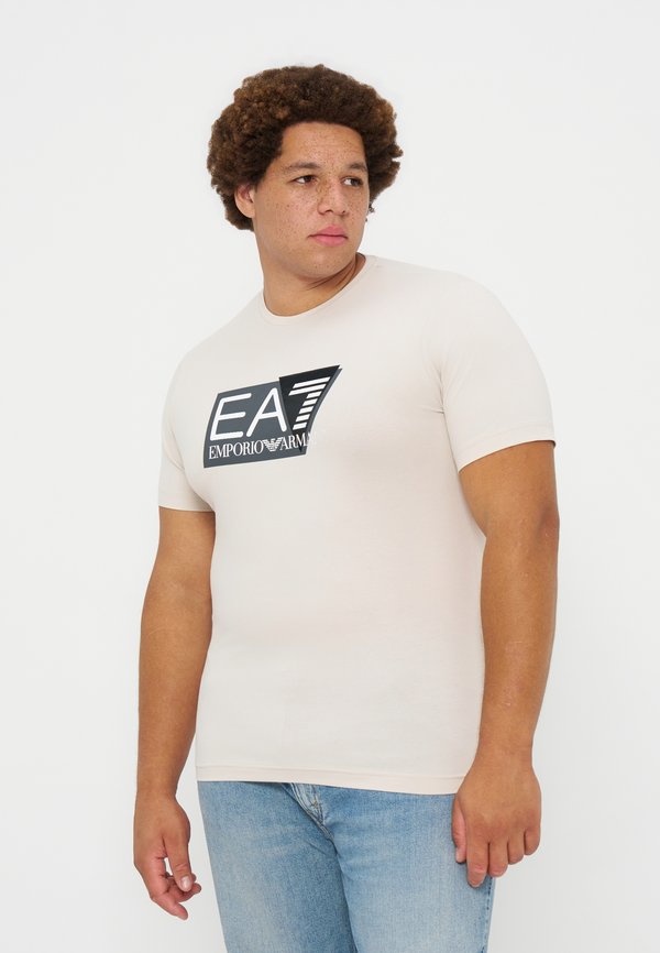 EA7 Emporio Armani