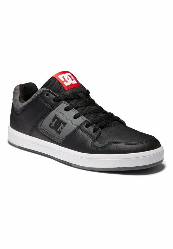 DC Shoes