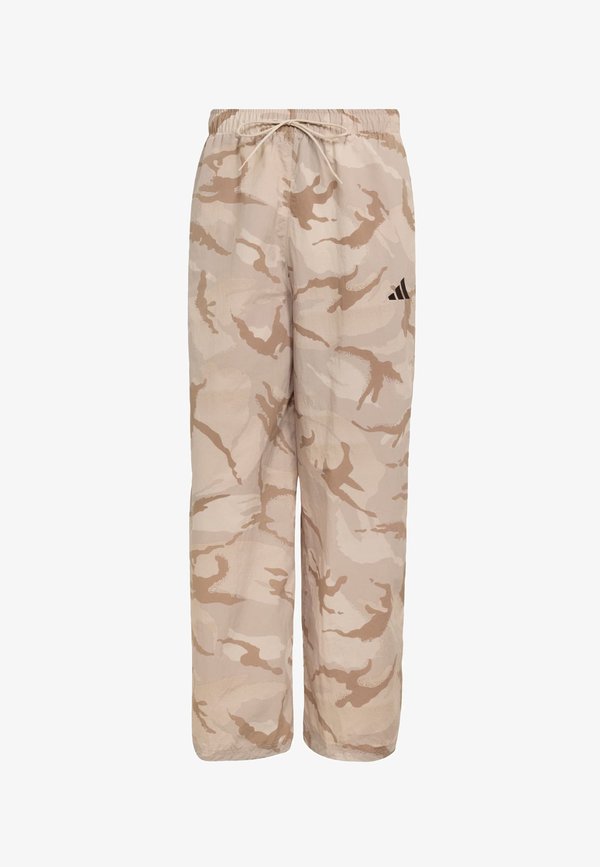 adidas Sportswear ADIDAS SPORTSWEAR SEASONAL ESSENTIALS CAMO WOVEN PARACHUTE PANTS - Tracksuit bottoms - multicolor   chalky brown   crystal linen   light brown
