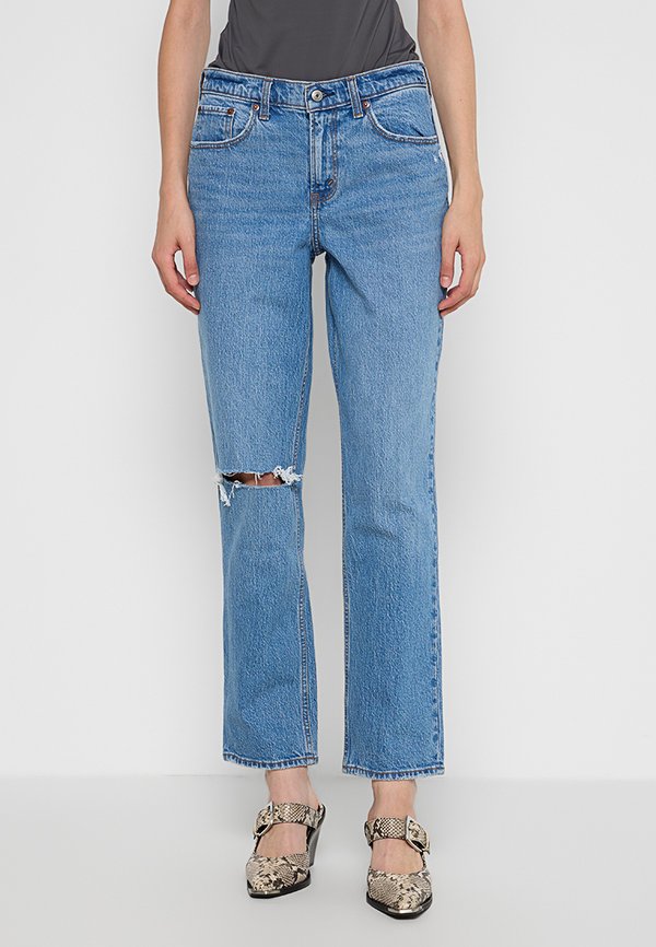 Abercrombie & Fitch FEB4