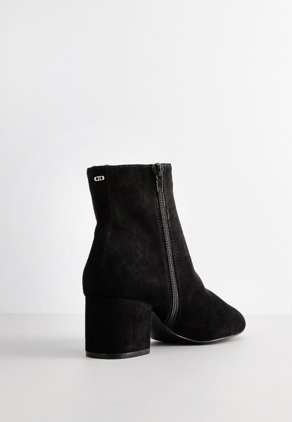 Dune London PRISHA