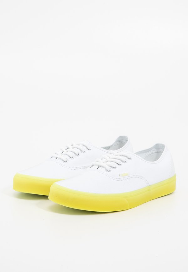 Vans AUTHENTIC