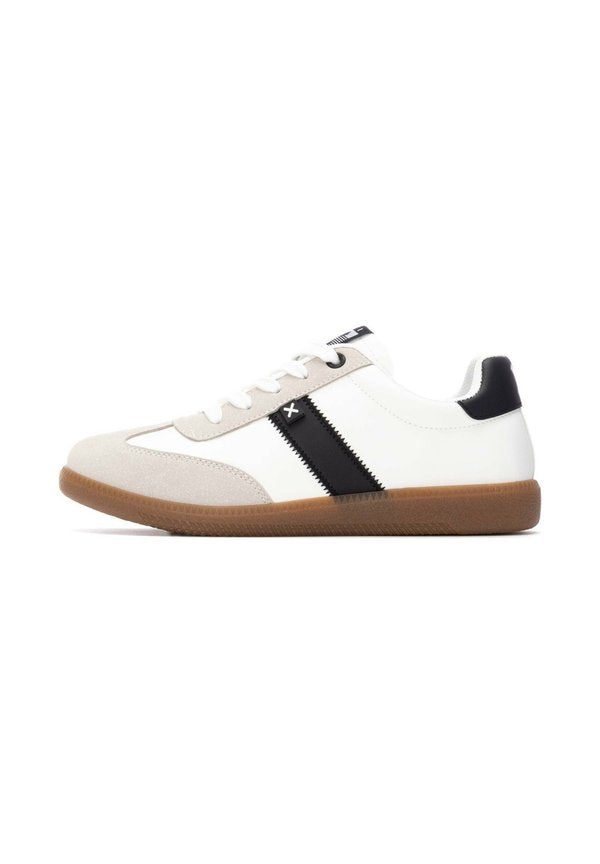 XTI SNEAKER