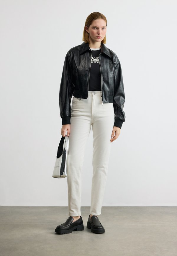 Calvin Klein Jeans MOM