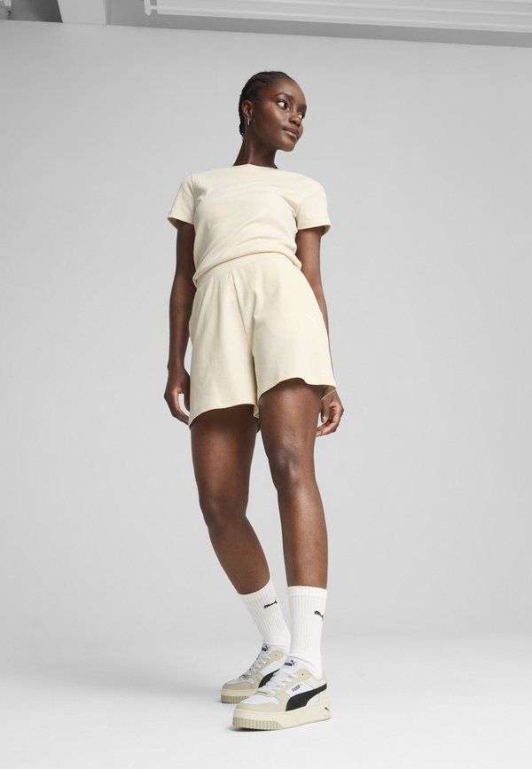Puma ELEVATED GERIPPTE 5 MIT HOHEM BUND