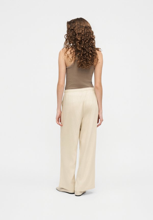 Vero Moda Petite VMROSIE WIDE PANT