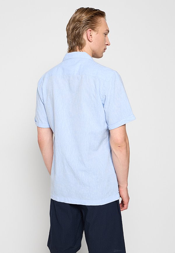 Lindbergh REGULAR FIT