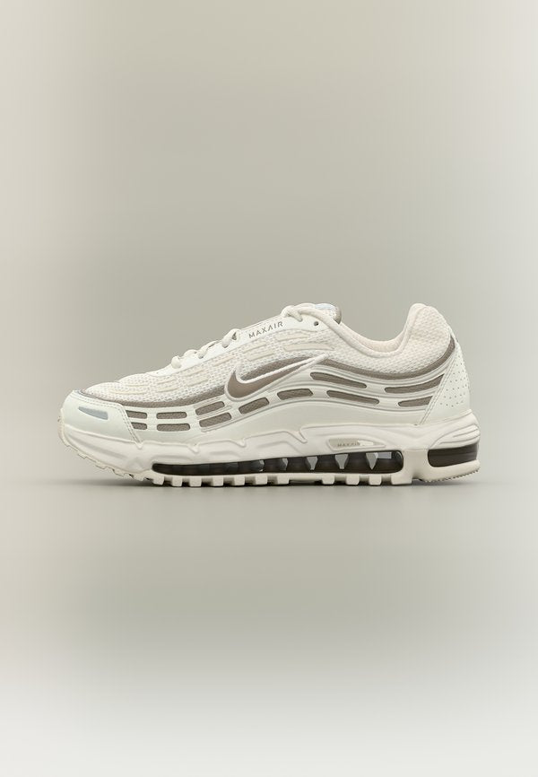 Nike Sportswear AIR MAX TL 2.5 UNISEX - Trainers - phantom/moon fossil/phantom/metallic silver-coloured