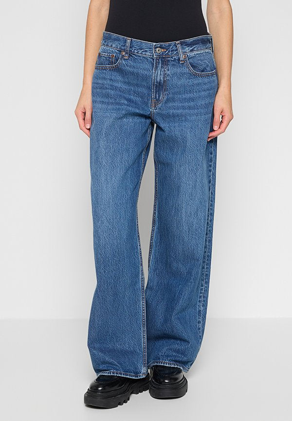 Abercrombie & Fitch