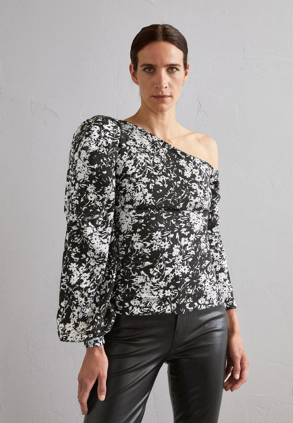 April & Alex ESSIE BLOUSE