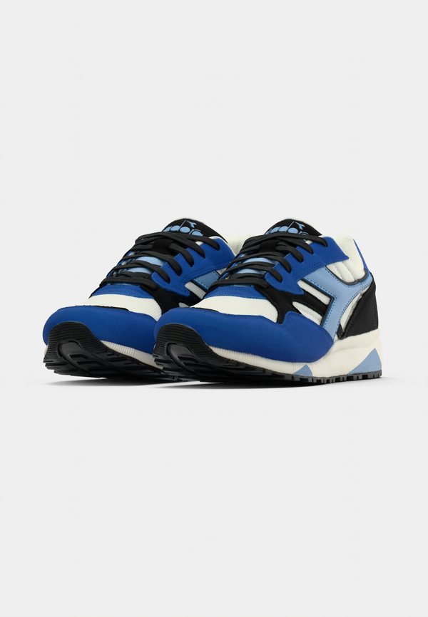 Diadora N902 UNISEX