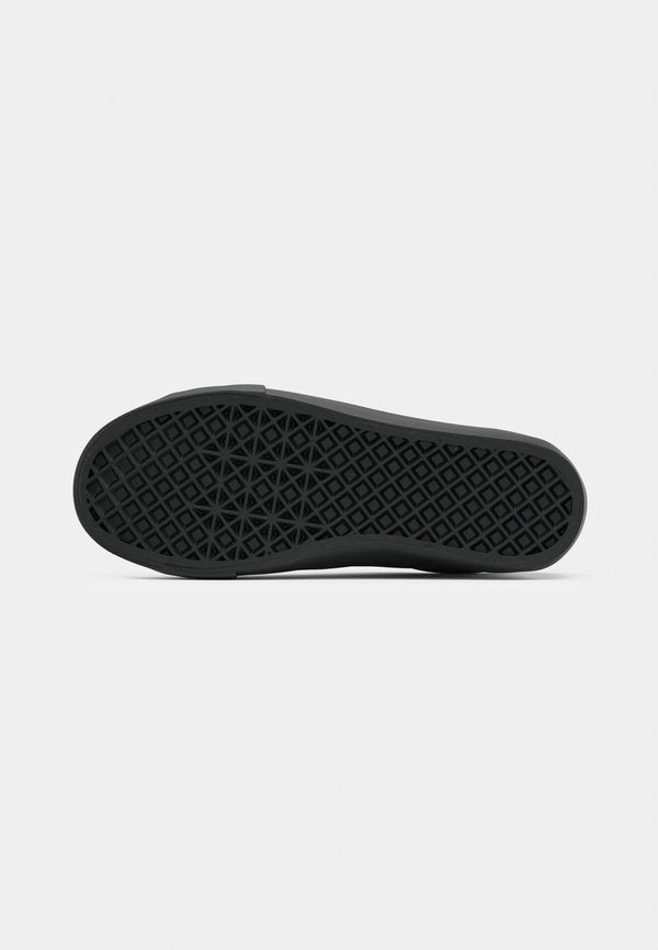 Pier One by Zalando