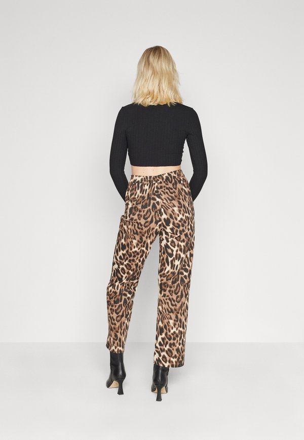 Pieces PCOLEO STRAIGHT PANT