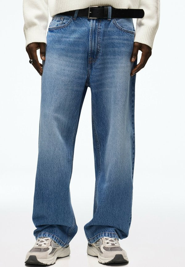 Bershka BAGGY - JEANS - Baggy Jeans - blue denim