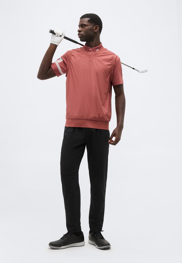 J.LINDEBERG Sports HYBRID VEST
