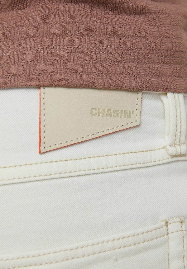 CHASIN'  IRON DOVE