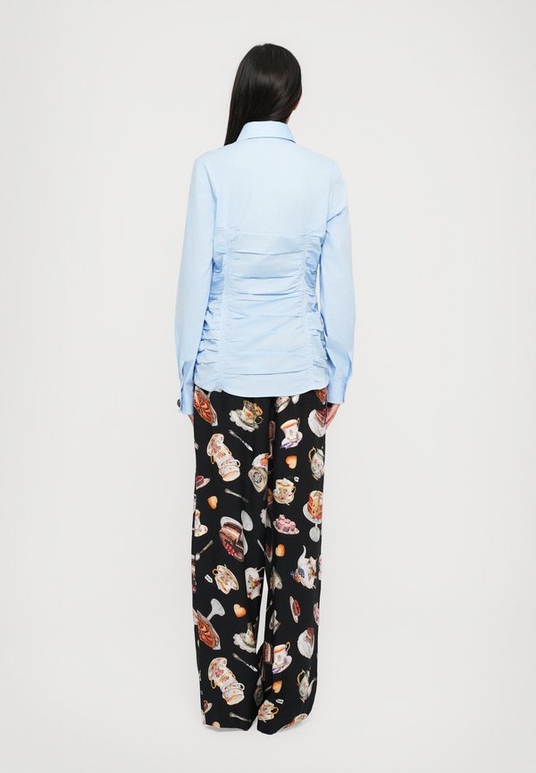 MOSCHINO