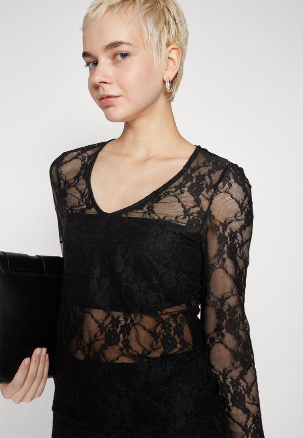 Pieces PCNACY V-NECK TOP