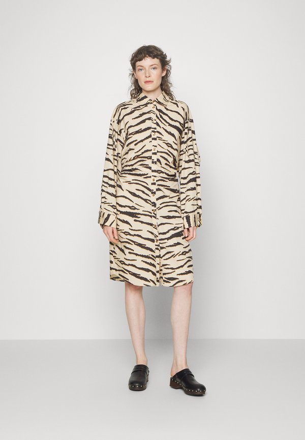 Second Female FLORIN DRESS