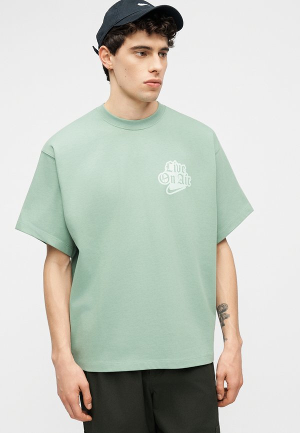 Nike Sportswear SOLO TEE UNISEX