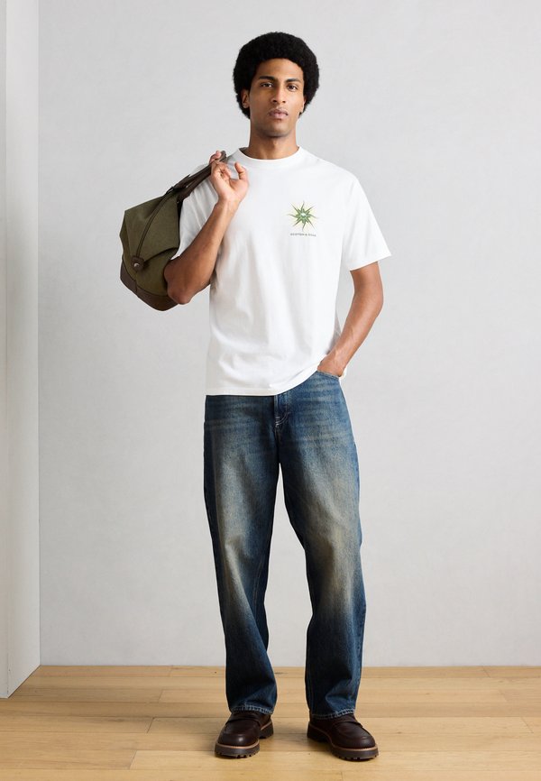 Scotch & Soda FRONT AND BACK ARTWORK RELAXED FIT