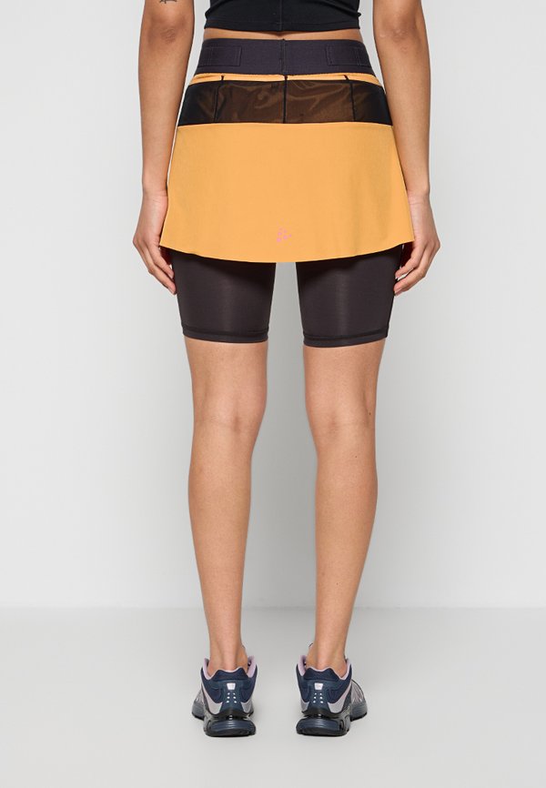 Craft PRO TRAIL 2-IN-1 REGULAR FIT