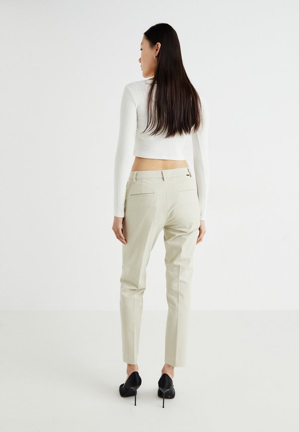 DOCKERS COLLINS TROUSER SCULPT