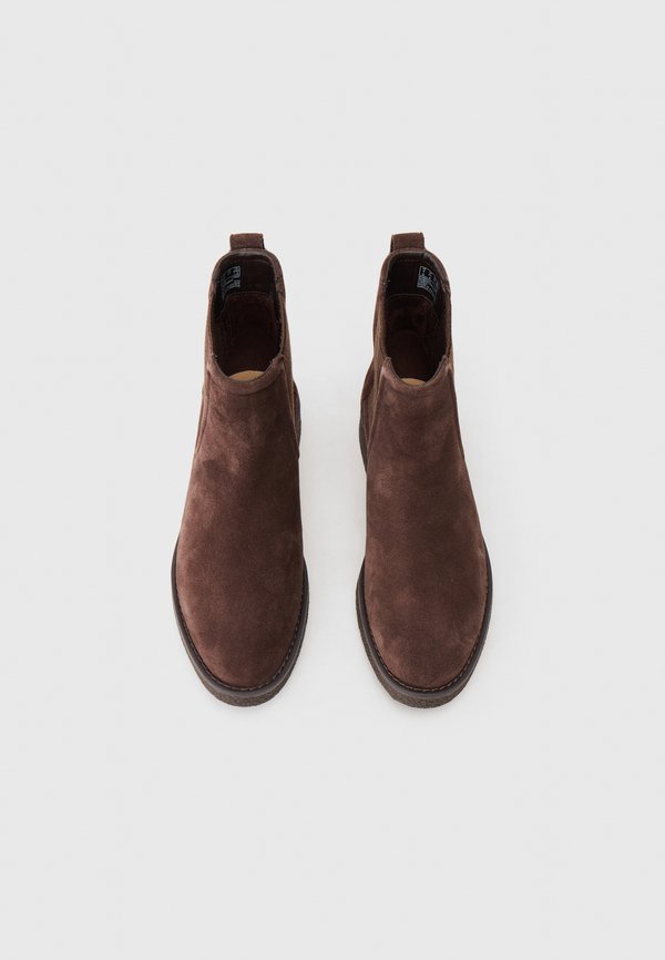 Clarks NELLA