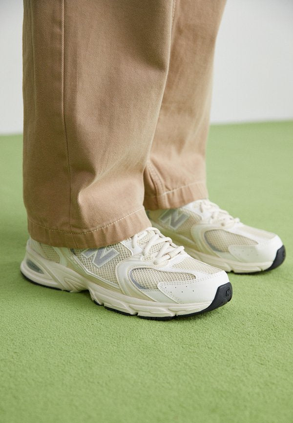 New Balance MR530 UNISEX - Trainers - beige