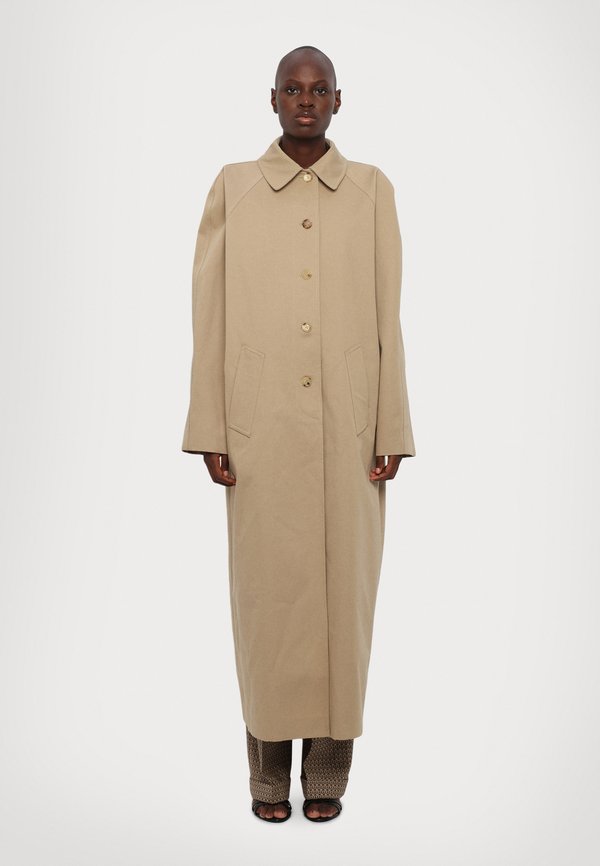 MOSCHINO CAPPOTTO