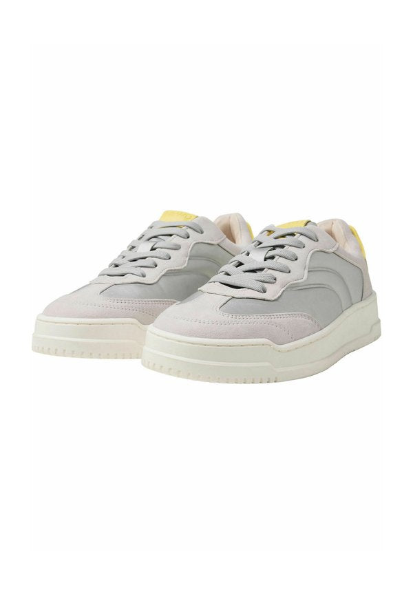 NEWD. SNEAKER