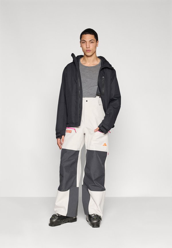 Nike ACG