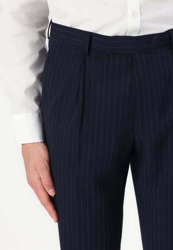Isaac Dewhirst THE PREMIUM STRETCH BLEND