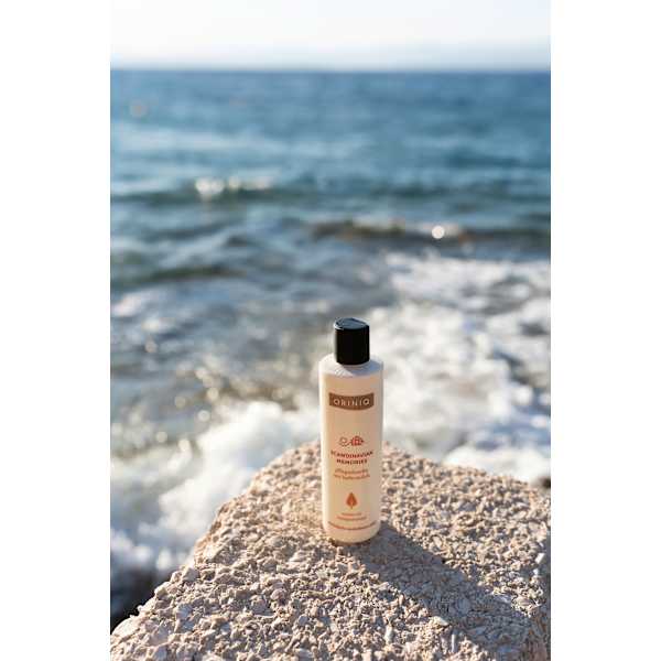 Pflegedusche Scandinavian Memories mit Hafermilch, Sandelholz & Moltebeere ORINIQ